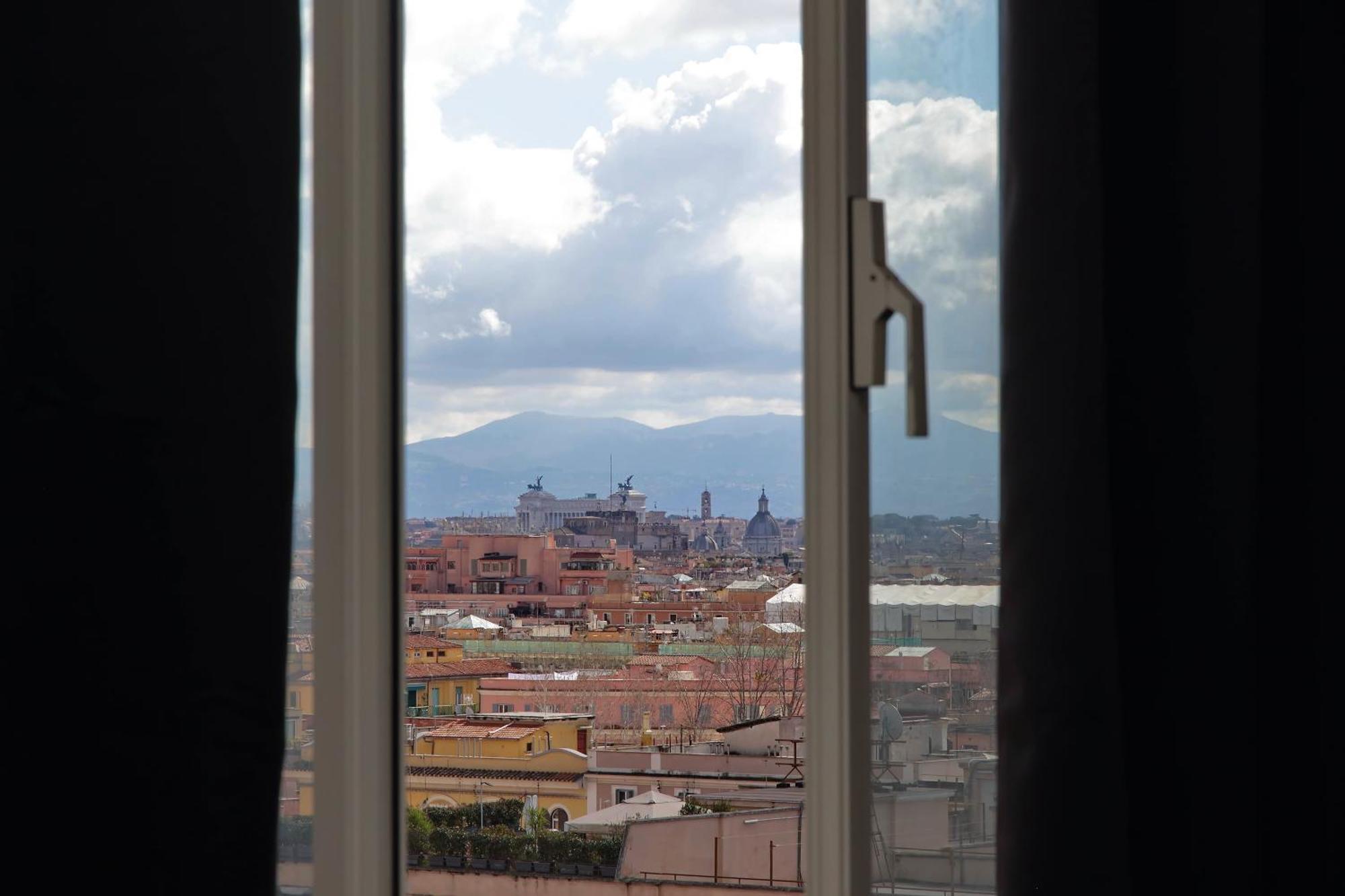Vatican Guesthouse Рим Екстер'єр фото